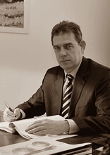 f�nyk�p: Dr.R�csai Lajos